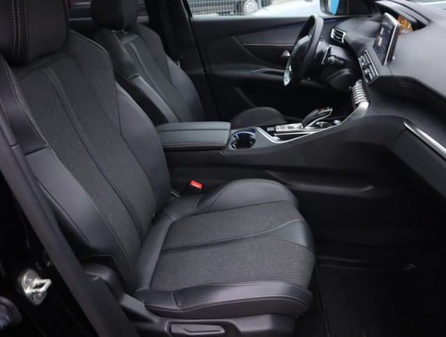 Peugeot 3008  1.6 PureTech 