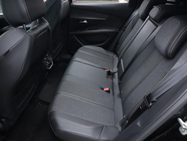 Peugeot 3008  1.6 PureTech 