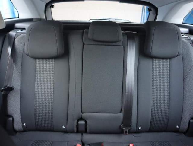 Peugeot 3008  1.5 BlueHDi 