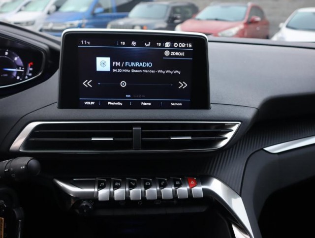 Peugeot 3008  1.5 BlueHDi 