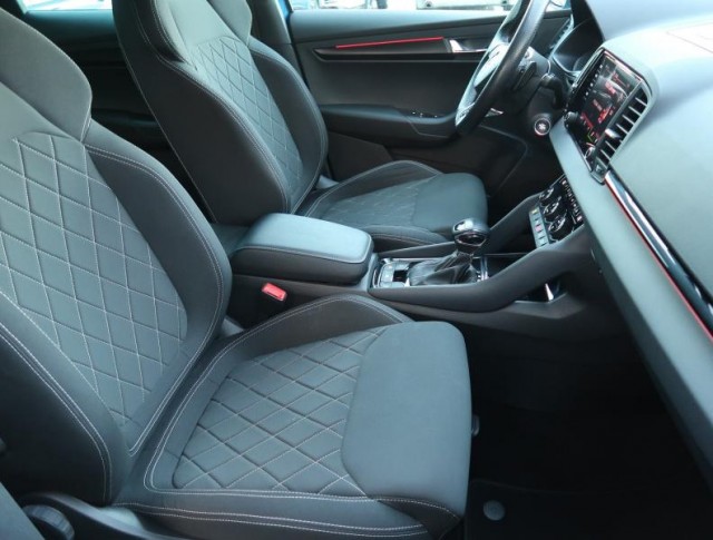 Škoda Karoq  1.5 TSI Sportline