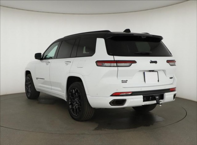 Jeep Grand Cherokee  5.7 V8 Hemi Summit