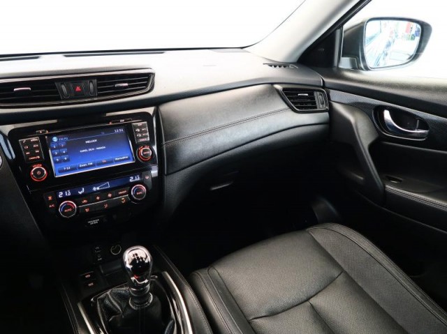 Nissan X-Trail  1.6 DIG-T 