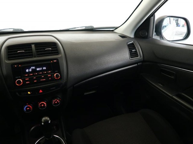 Mitsubishi ASX  1.6 MIVEC 