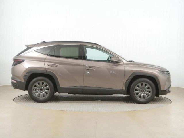 Hyundai Tucson  1.6 T-GDI 48V MHEV 