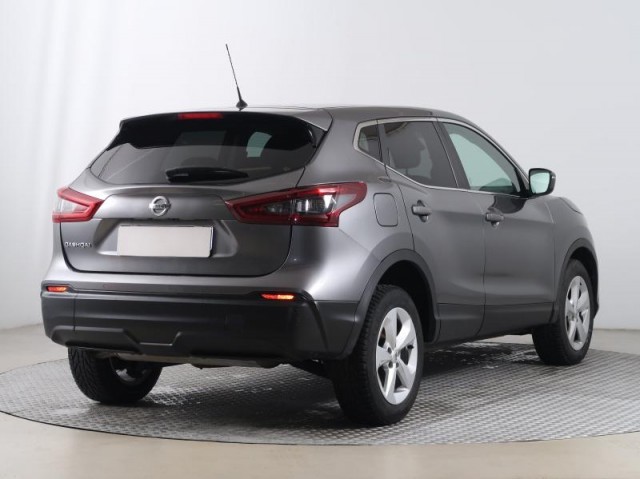 Nissan Qashqai  1.3 DIG-T 
