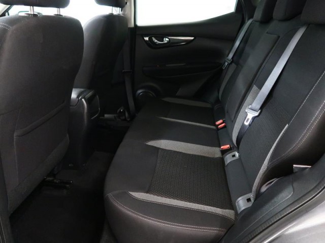 Nissan Qashqai  1.3 DIG-T 