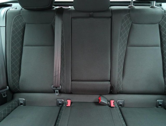 Škoda Karoq  1.5 TSI Ambition