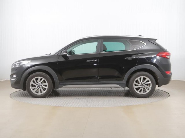 Hyundai Tucson  2.0 CRDi 