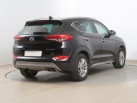 Hyundai Tucson  2.0 CRDi 