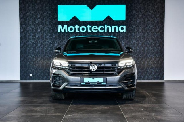 Volkswagen Touareg  3.0 TDI R-Line