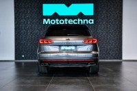 Volkswagen Touareg  3.0 TDI R-Line