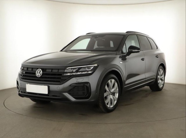 Volkswagen Touareg  3.0 TDI R-Line