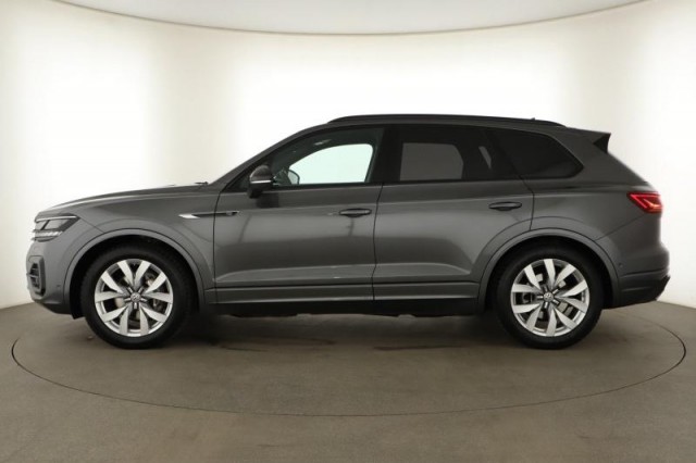 Volkswagen Touareg  3.0 TDI R-Line