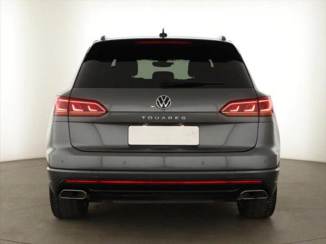 Volkswagen Touareg  3.0 TDI R-Line