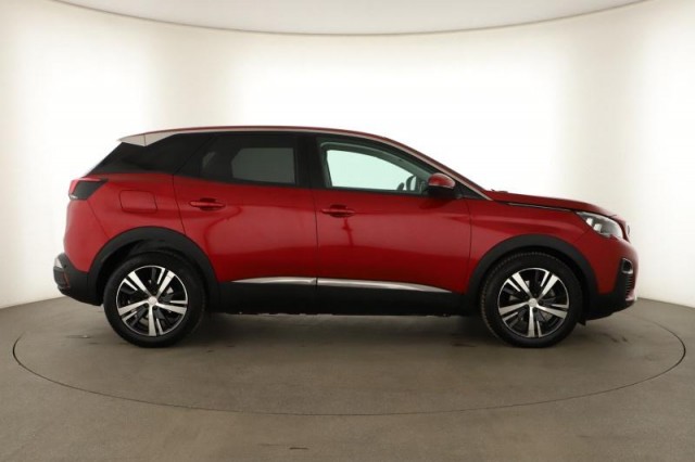 Peugeot 3008  1.5 BlueHDi Allure