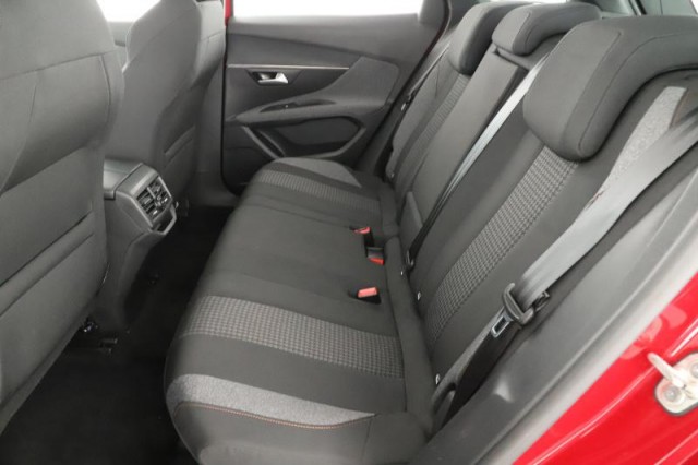 Peugeot 3008  1.2 PureTech 