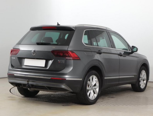 Volkswagen Tiguan  2.0 TSI Highline
