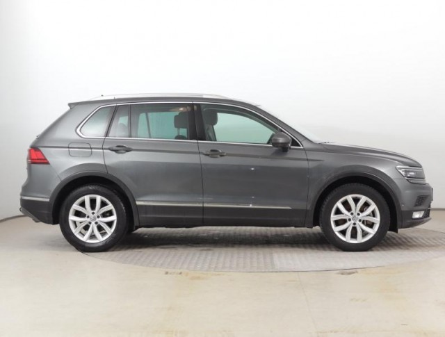 Volkswagen Tiguan  2.0 TSI Highline