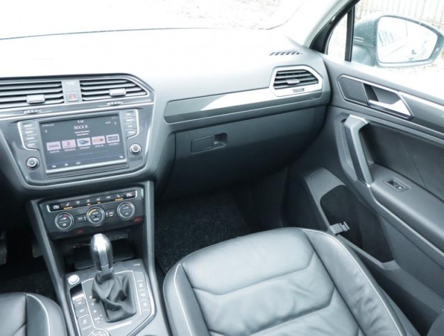 Volkswagen Tiguan  2.0 TSI Highline