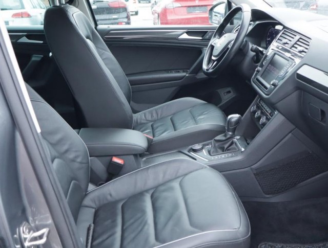 Volkswagen Tiguan  2.0 TSI Highline