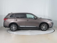 Mitsubishi Outlander  2.2 DI-D 