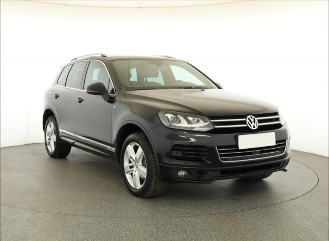 Volkswagen Touareg  3.0 TDI R-Line