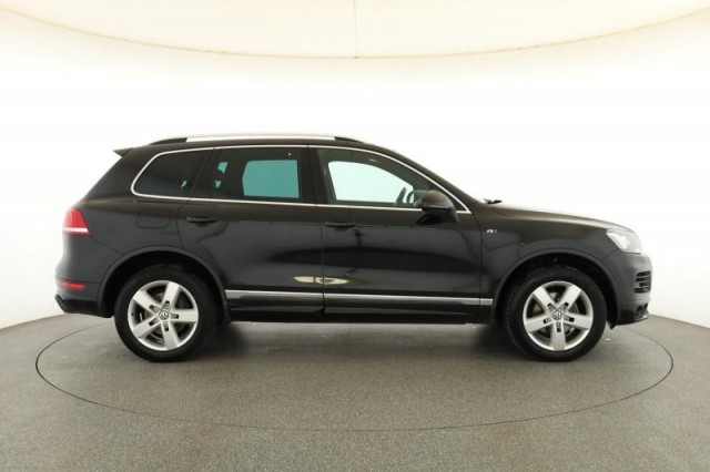 Volkswagen Touareg  3.0 TDI R-Line