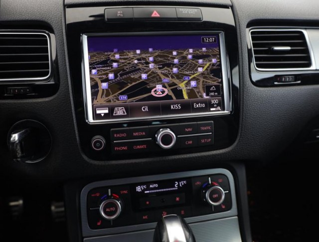 Volkswagen Touareg  3.0 TDI R-Line