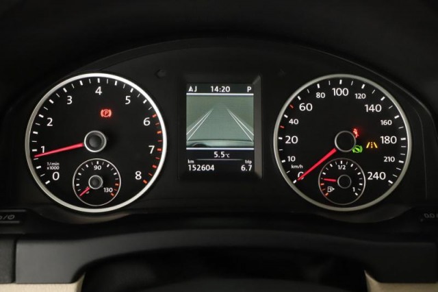 Volkswagen Tiguan  2.0 TSI 