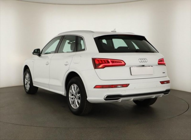 Audi Q5  50 TFSI e S line