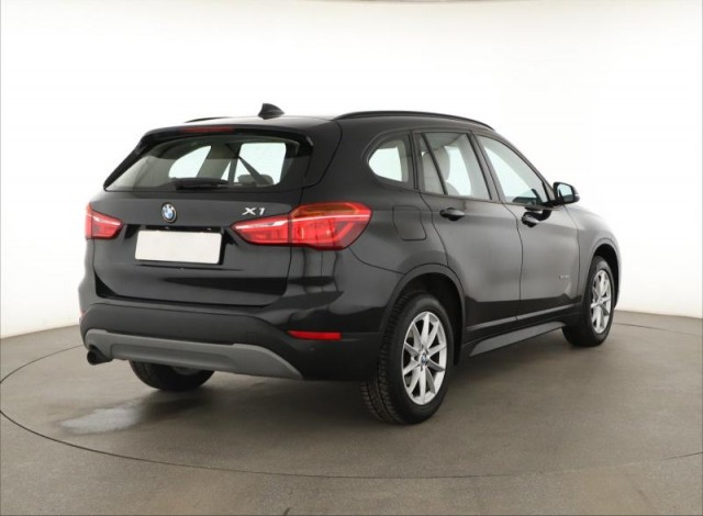 BMW X1  sDrive18i 