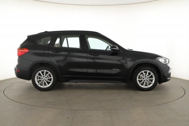 BMW X1  sDrive18i 