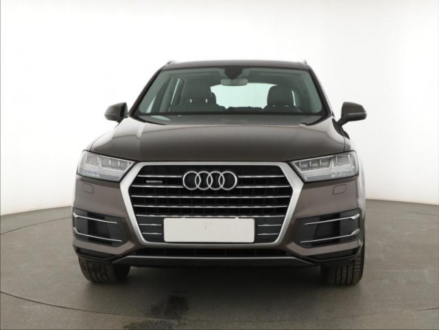 Audi Q7  3.0 TFSI 