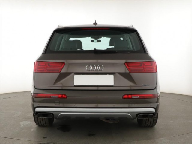 Audi Q7  3.0 TFSI 