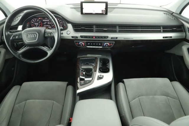 Audi Q7  3.0 TFSI 