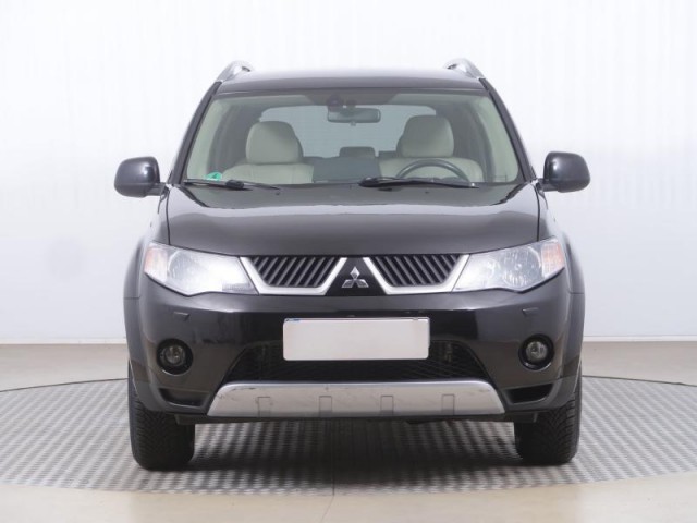 Mitsubishi Outlander  2.4 MIVEC Intense