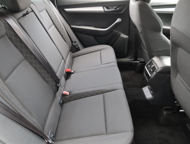 Škoda Karoq  1.0 TSI Ambition