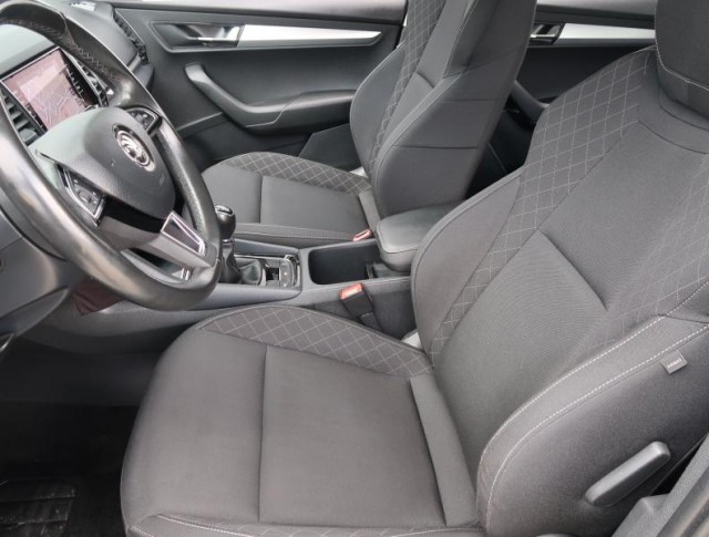 Škoda Karoq  1.0 TSI Ambition