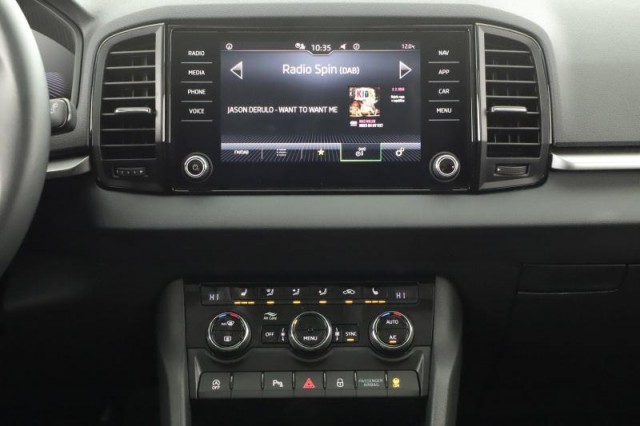 Škoda Karoq  1.5 TSI Fresh