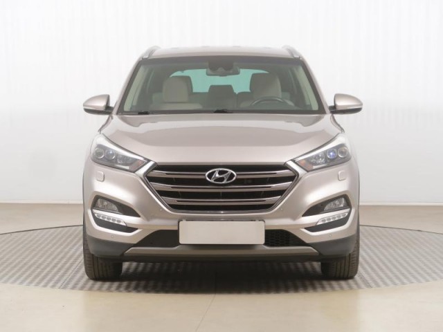 Hyundai Tucson  2.0 CRDi 