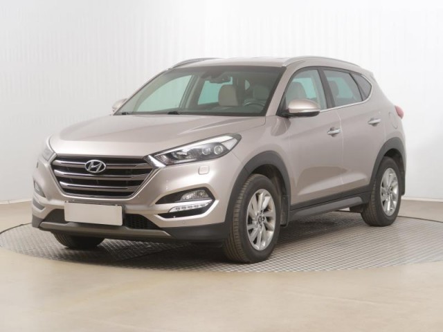 Hyundai Tucson  2.0 CRDi 