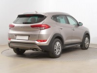 Hyundai Tucson  2.0 CRDi 