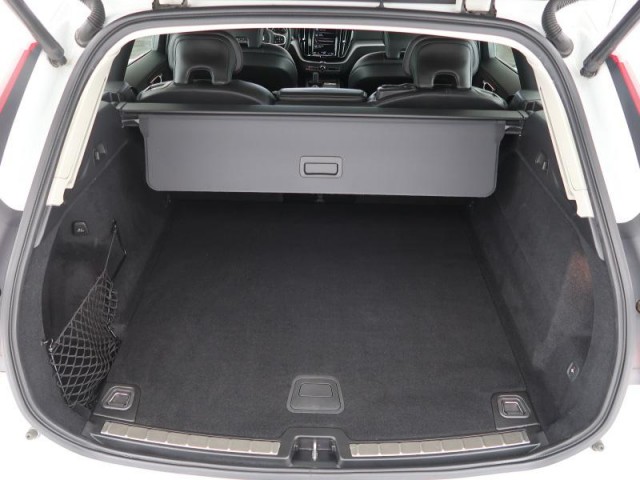 Volvo XC60  B4 AWD Momentum