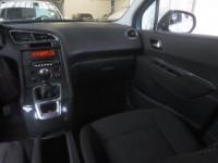 Peugeot 5008  1.6 HDi 