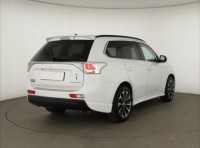 Mitsubishi Outlander  2.2 DI-D Invite