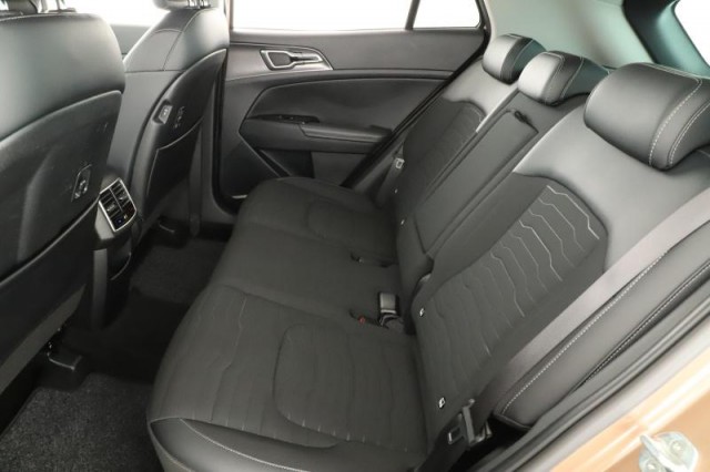 Kia Sportage  1.6 T-GDI MHEV 