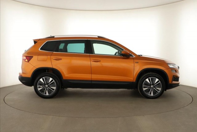 Škoda Karoq  1.0 TSI Drive