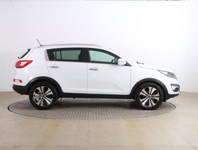 Kia Sportage  2.0 CRDi 