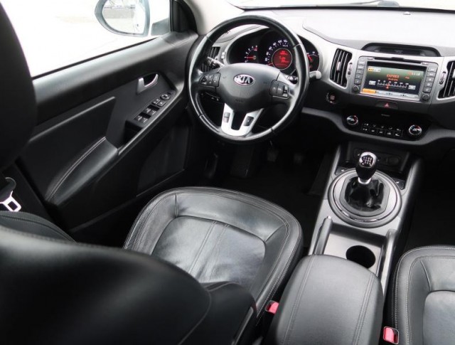 Kia Sportage  2.0 CRDi 